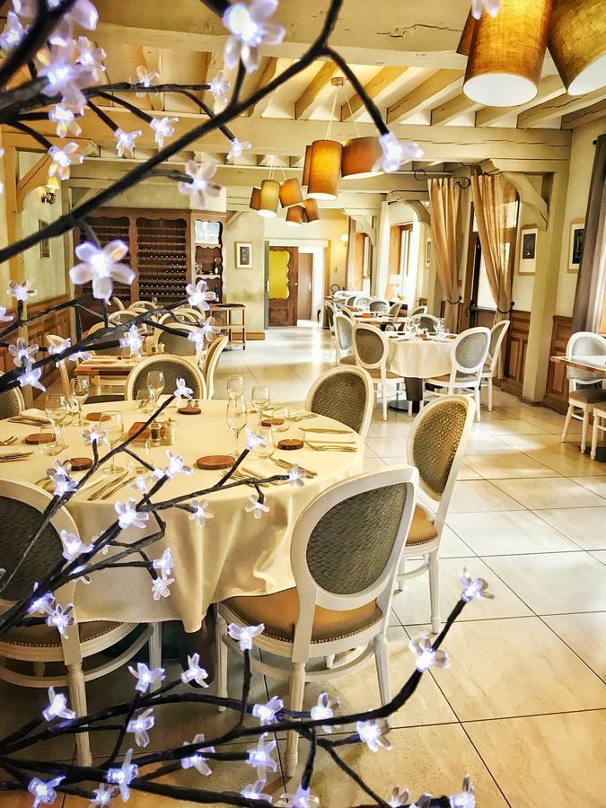 Senonches Logis Hotel La Foret מראה חיצוני תמונה